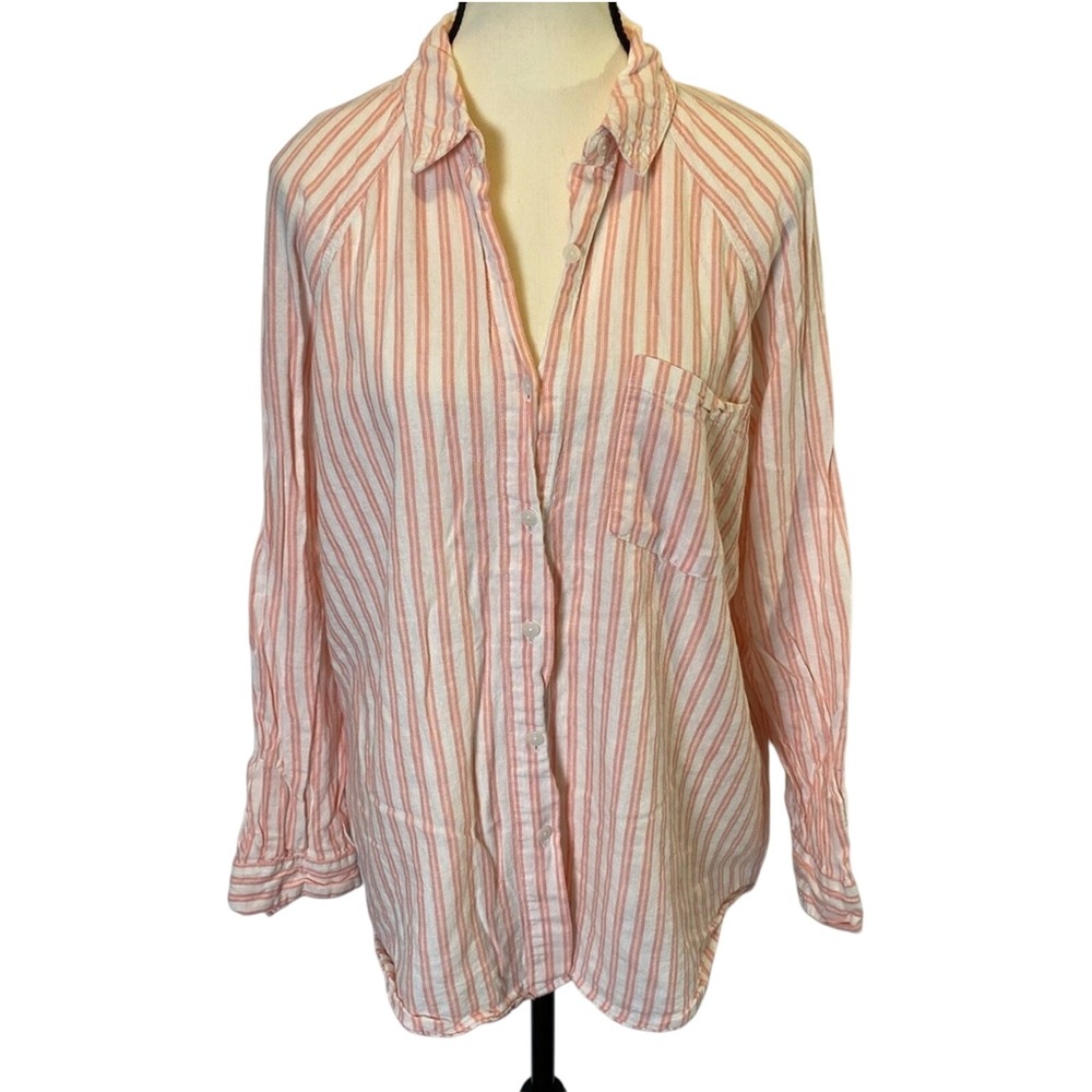 Universal Thread Pink Striped Button-Down Shirt Women's‎ Medium Classic Coastal